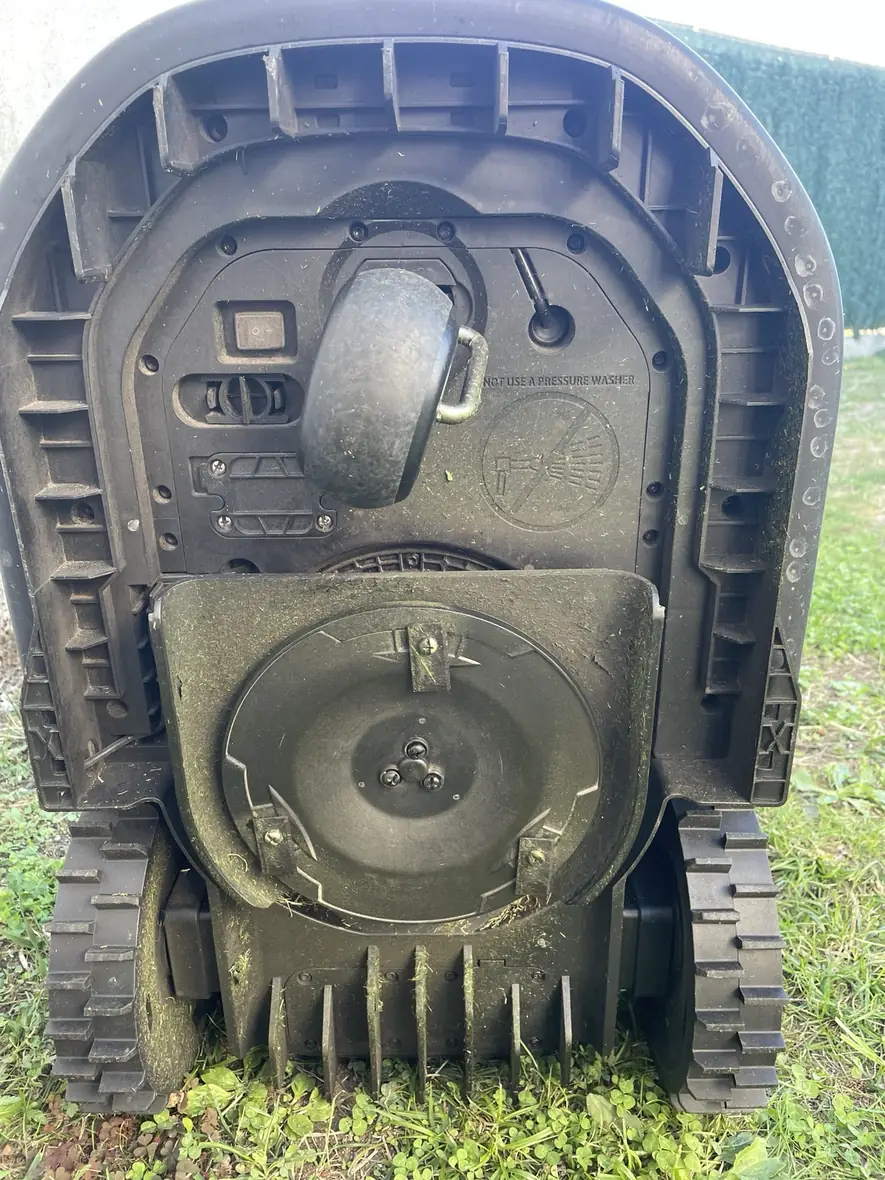 Dessous du TerraMow V1000